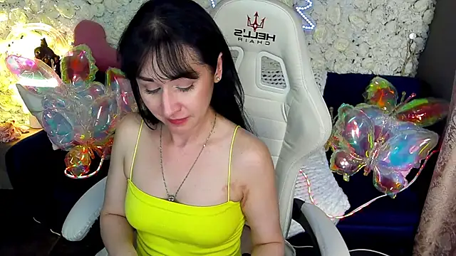 CarolinaaFoxyyy's Live XXX Chat