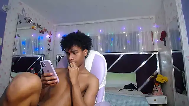 دردشة Santy_bigcock_01 الجنسية المباشرة