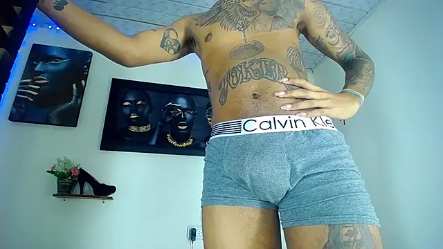 دردشة Tatoo_Noah الجنسية المباشرة