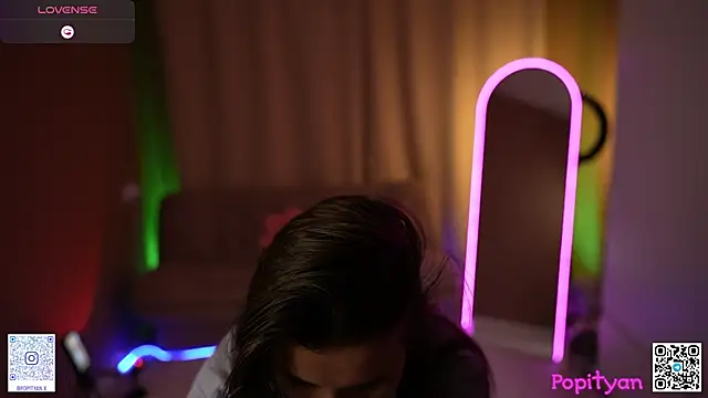 popityan1's Live XXX Chat