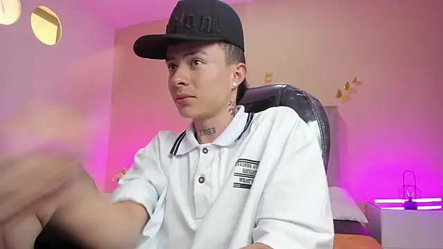 Nascary_Fox's Live XXX Chat