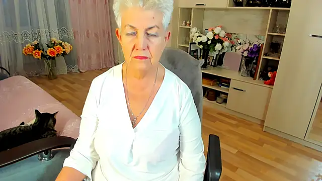 HotandMature 网络视讯表演