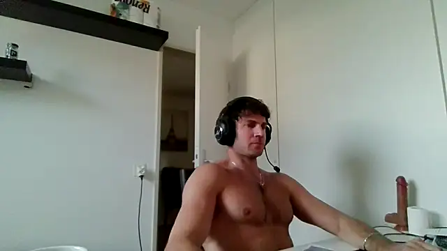 Вебкам-шоу alpha-hunk