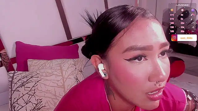 ween_sheng_'s Live XXX Chat