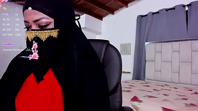 Chat +18 de zafiro_ziz ao vivo