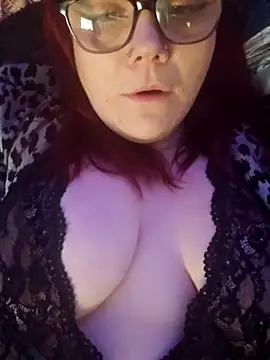 Chat XXX en directo de Sexymilf6992