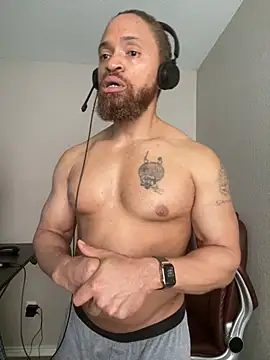 Fathero1time webkamerás műsora