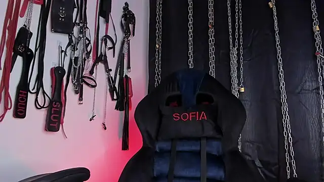 charrlotte_quinn's Live XXX Chat