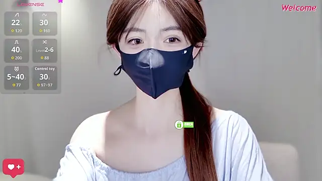 -Hell0-Kitty Chat XXX live