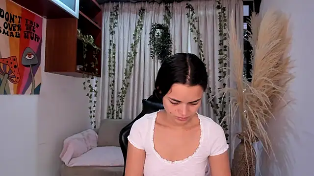 HannaRhodes Chat XXX live