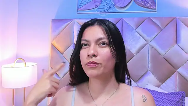 gabyevans4's Live XXX Chat