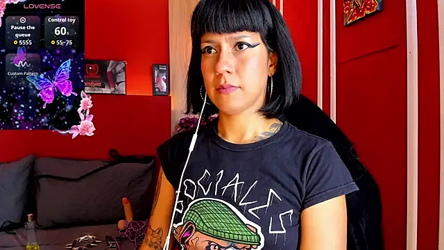 Valkiria_wine's Live XXX Chat