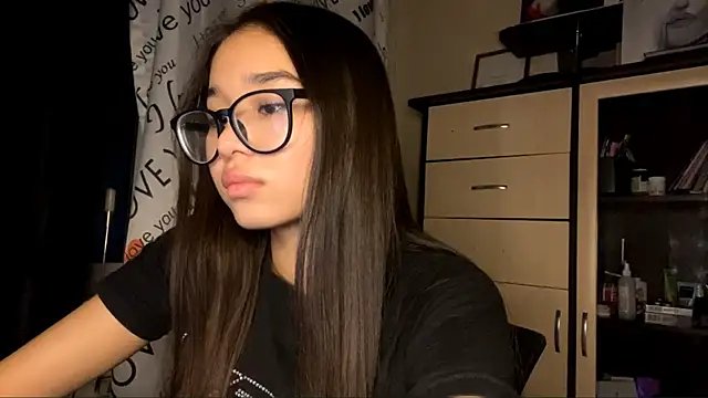 CatherineForbes Chat XXX live