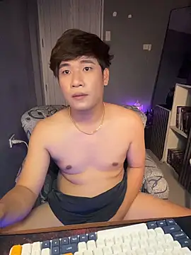 Živý XXX chat Titanryu