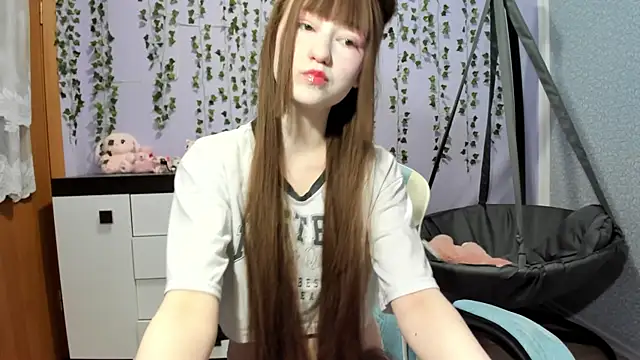 Yoonhee_ki's Live XXX Chat