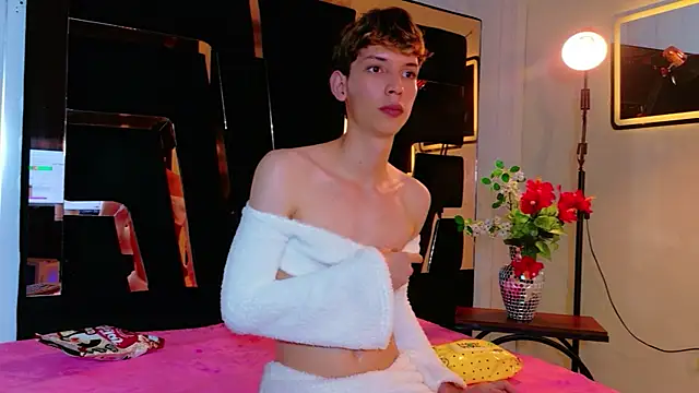 Stefany_PiInk Webcam-Show