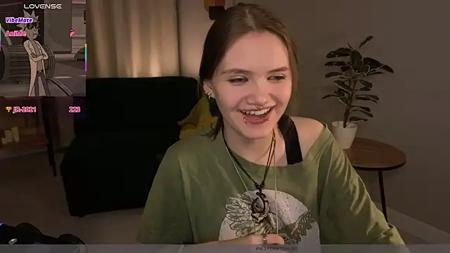 Dilara_xBaby Adlı Modelin Canlı XXX Sohbeti