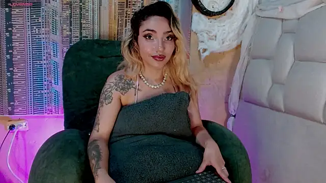 IM_MAYA's Live XXX Chat