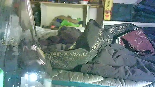 GUAPAN3S3_FIR3 Adlı Modelin Canlı XXX Sohbeti