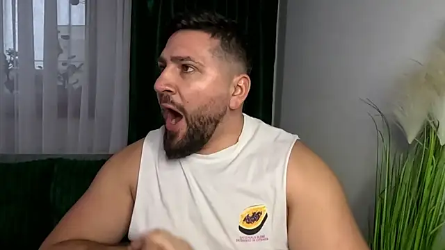 عرض كام Gold_Alpha_Boy