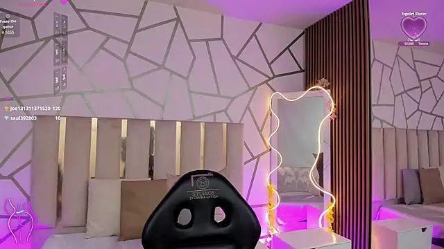 CYRUS_TAY Adlı Modelin Canlı XXX Sohbeti