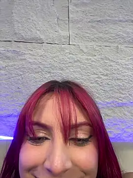 Živý XXX chat GiaRedd