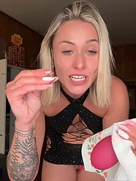 Sembang XXX Secara Langsung petrouchkaaa_