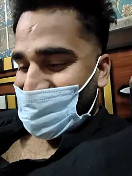 Show modela BeardKingo na web-kameri