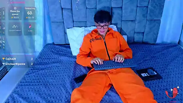 Dantekent Adlı Modelin Canlı XXX Sohbeti