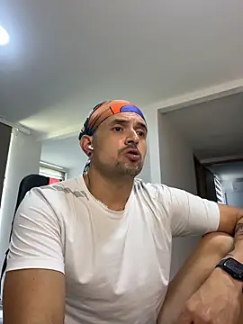 TroyeSavage – Naživo XXX chat