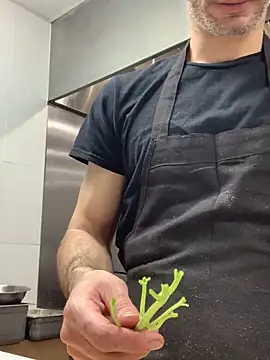 hailzeffn Chat XXX live