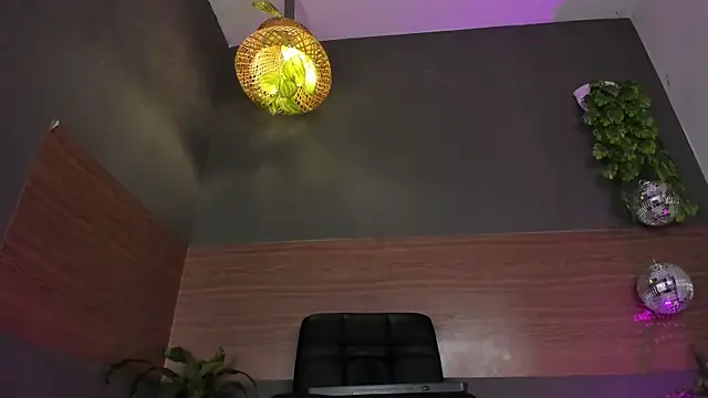 GinebraaFox_ 라이브 XXX 채팅