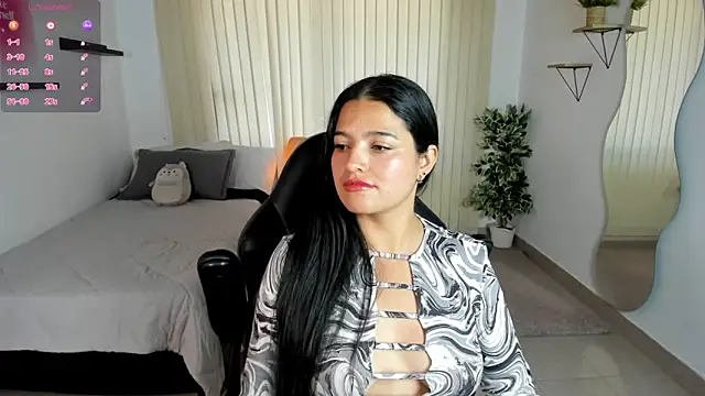 Miin_yuna Adlı Modelin Canlı XXX Sohbeti