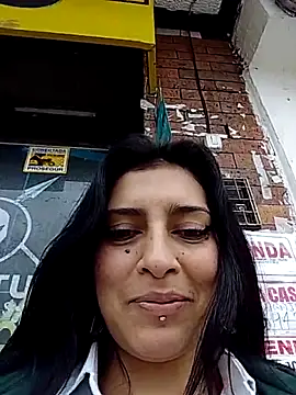 jaade_doll Adlı Modelin Canlı XXX Sohbeti