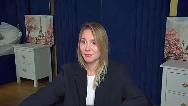 دردشة ElaraVoltage الجنسية المباشرة