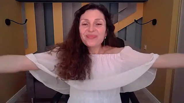 EllaLong Adlı Modelin Canlı XXX Sohbeti