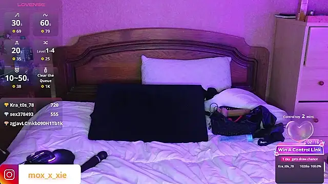 Show modela Moxxxie na web-kameri