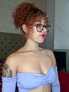 Sienna_brunette Adlı Modelin Canlı XXX Sohbeti