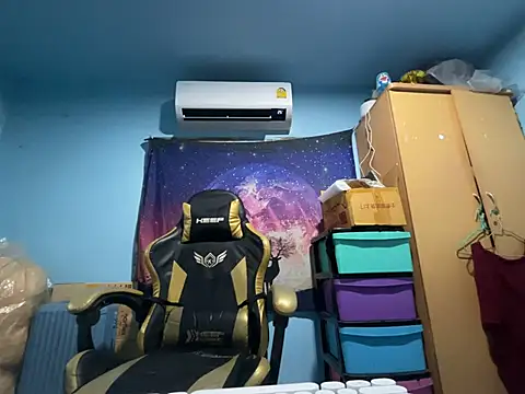 Chat +18 de ningyiyi13 ao vivo