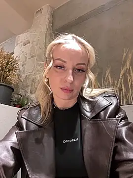 VikaBunny1のライブXXXチャット