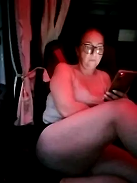 Milfa_nimfomana: онлайн-секс-чат