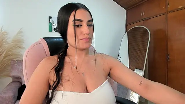 Alheli_16 即時 XXX 聊天