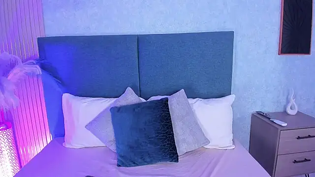 XXX chat uživo modela Laura_Ivy