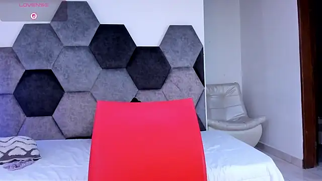 Czat XXX na żywo – BellaNixs