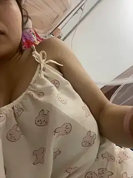 -Vaci- Pertunjukan Webcam