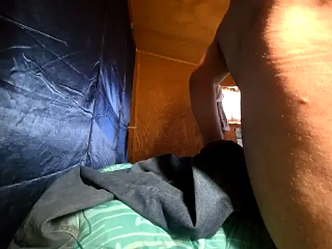 UncutHammer69 webkamerás műsora