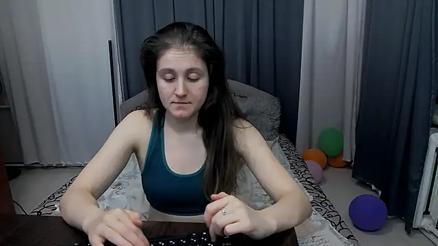 XXX chat uživo modela Holliy_Cooper