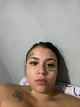 Babebommer: онлайн-секс-чат