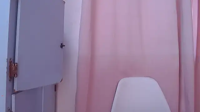 Show modela Belinda_lane na web-kameri