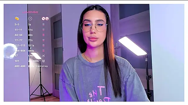 Velina83's Live XXX Chat